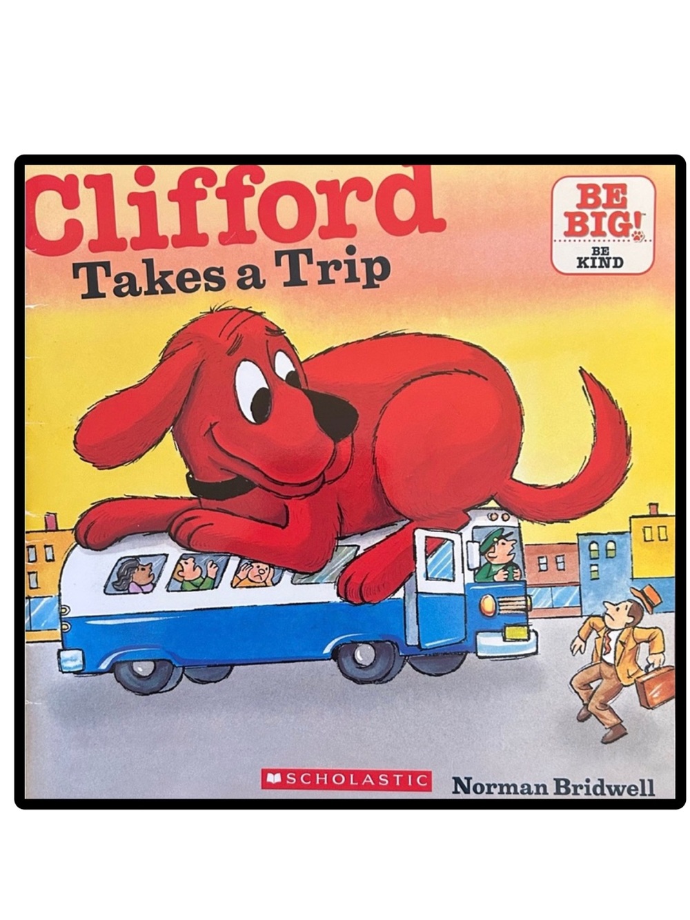 BUNDLE & SAVE 🦴 Clifford Takes a Trip Softcover Book